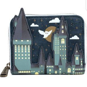LOUNGEFLY Harry Potter Hogwarts cast wallet